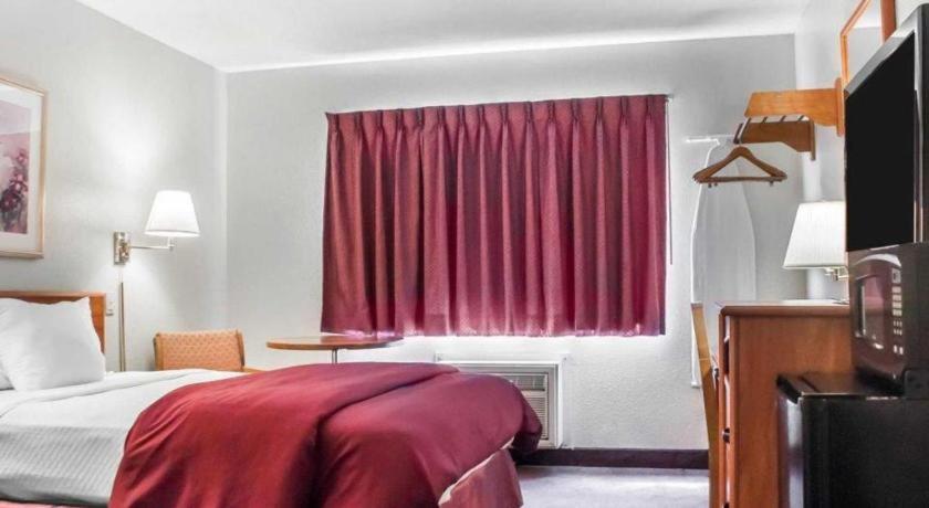 Hotel Econo