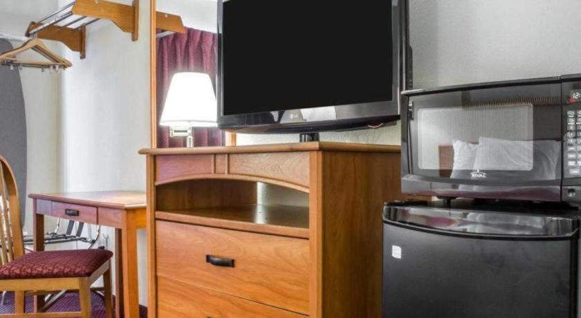 Hotel Econo