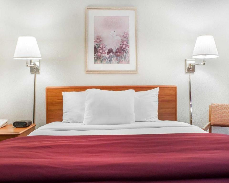 Hotel Econo
